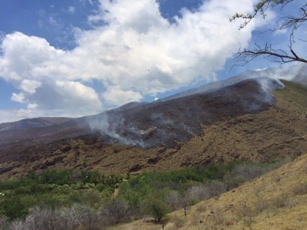 Smoking hills in Maui